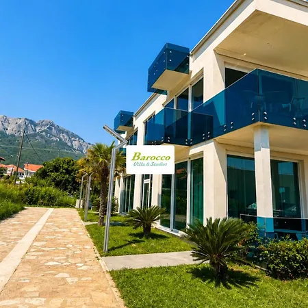 Hotel Barocco & *